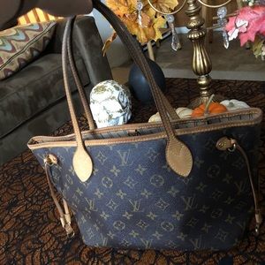 Louis Vuitton Monogram Neverfull PM